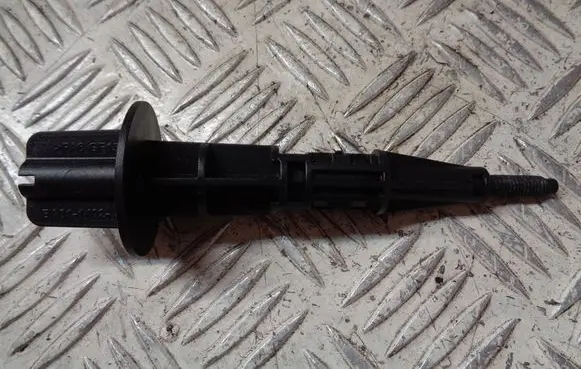 Ford Fiesta Spare wheel bolt BA611402AB