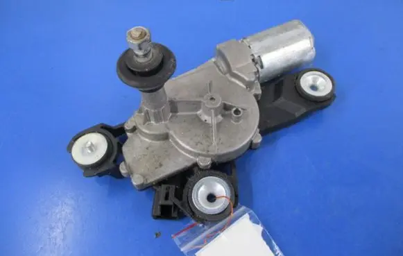 Mazda 3 I Rear window wiper motor