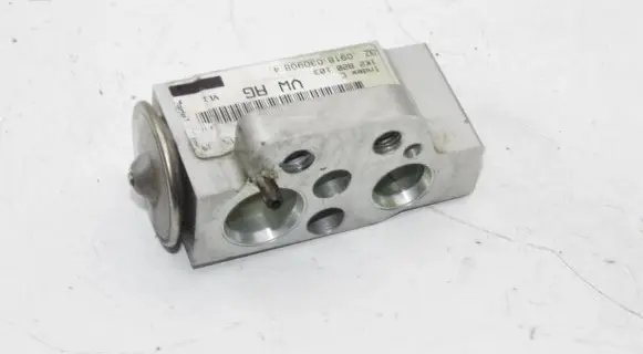 Volkswagen Scirocco Air conditioning (A/C) expansion valve 1K2820103