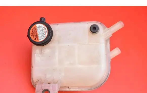 Toyota C-HR I Coolant expansion tank/reservoir