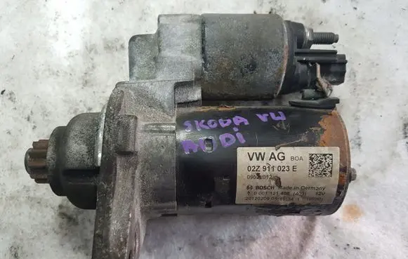 Volkswagen Jetta VI Starter motor 02Z911023E