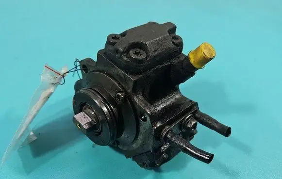 KIA Carens I Fuel injection high pressure pump 0445010038 IMPRK1505401