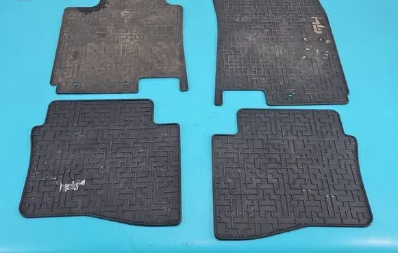 Hyundai i20 (GB IB) Front floor mat C8131ADE05 IMPRK1504693