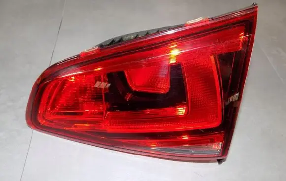 Volkswagen Golf VII Tailgate rear/tail lights 5G0945094AE