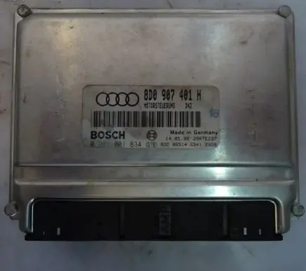 Audi A4 S4 B5 8D Engine control unit/module ECU 8D0907401H