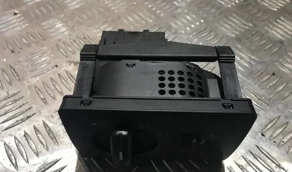 Ford Focus Light switch 4m5t13a024ea