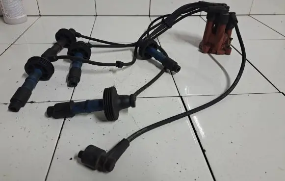 Volvo 850 Ignition plug leads 38080411