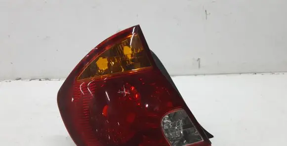 Hyundai Accent Rear/tail lights 92401257