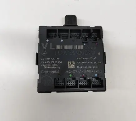 Mercedes-Benz CLA C117 X117 W117 Door control unit/module A1669000318 A2C7411690600