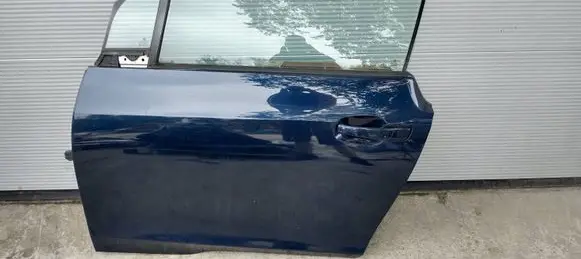 BMW i3 Front door