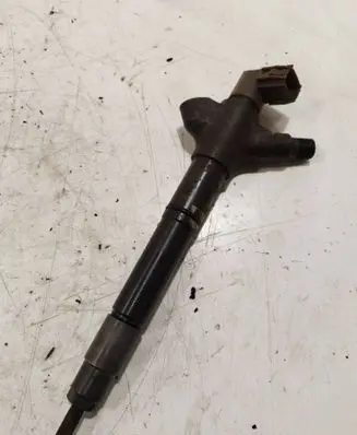 Toyota RAV 4 (XA40) Fuel injector 2367026070