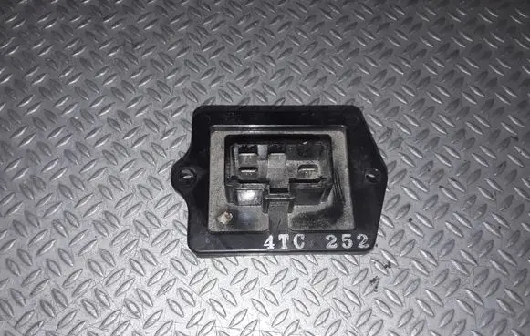 Suzuki Grand Vitara I Heater blower motor/fan resistor