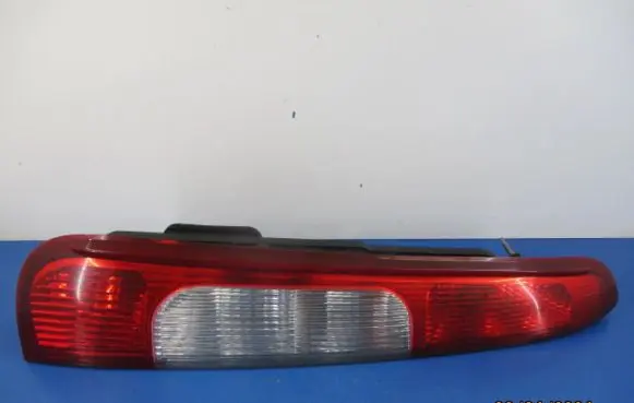 Ford Focus C-MAX Rear/tail lights 3M51-13A603-AA