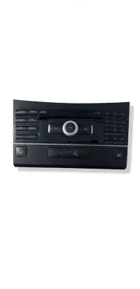 Mercedes-Benz E W212 Radio/GPS head unit trim 2129008308