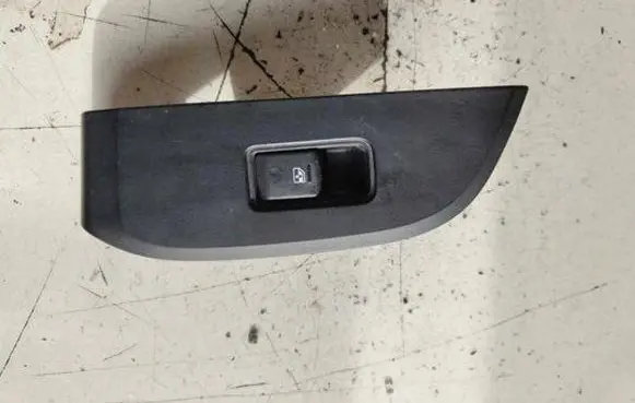 Subaru Legacy Electric window control switch 83071AL14A
