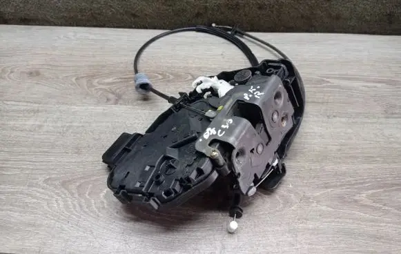 Front door lock