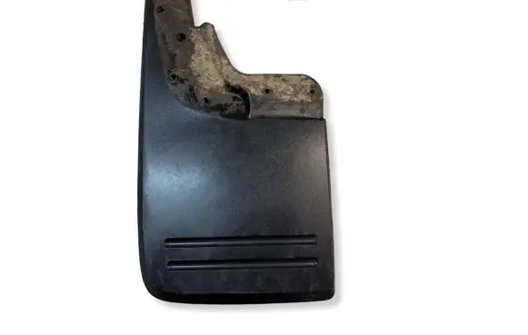 Volkswagen Amarok Rear mudguard 