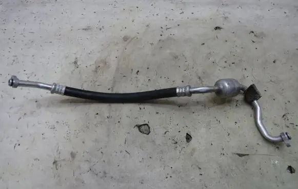 Suzuki SX4 S-Cross Air conditioning (A/C) pipe/hose