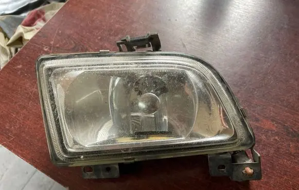 Nissan X-Trail T30 Front fog light B25G51680C