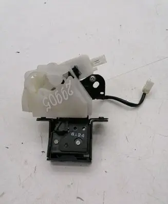 Mazda 3 I Tailgate/trunk/boot lock/catch/latch