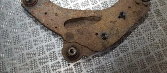 Opel Vivaro Front lower control arm/wishbone