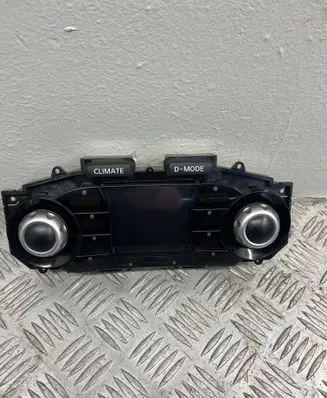 Nissan Juke I F15 Climate control unit 24845BX83B