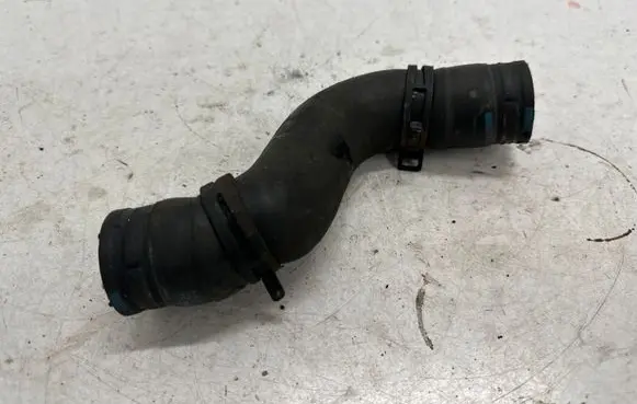 Mercedes-Benz A W176 Engine coolant pipe/hose A6512031782