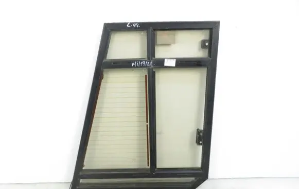 Mercedes-Benz T2 Front door window/glass frame 