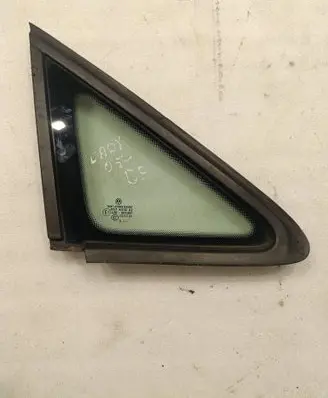 Volkswagen Caddy Front triangle window/glass 
