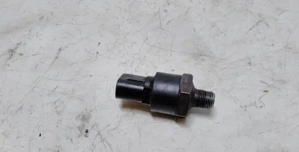 Toyota Yaris Oil pressure sensor 401742