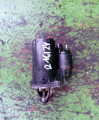Toyota Corolla Verso AR10 Starter motor 281000D030