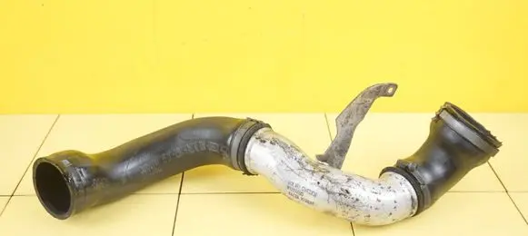 Volvo C70 Intercooler hose/pipe 31319795 D5204T5