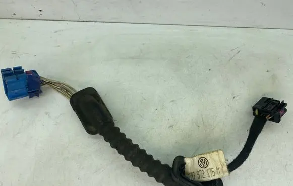 Volkswagen Touran I Tailgate/trunk wiring harness 1T0972175M