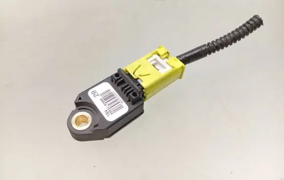 Toyota Auris 150 Airbag deployment crash/impact sensor 8983102080
