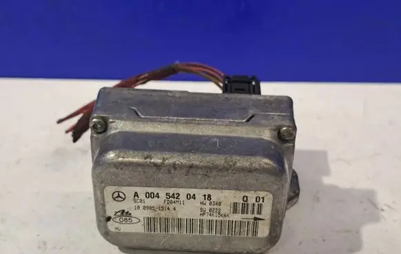 Mercedes-Benz CLK A209 C209 Acceleration sensor A0045420418