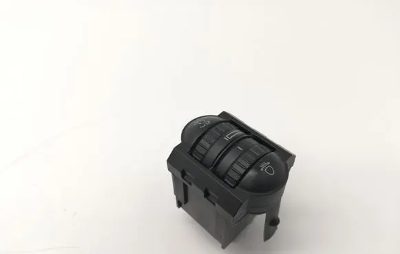 Volkswagen Scirocco Light switch 1K8941333