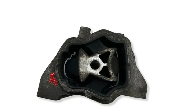 Land Rover Evoque I Engine mount bracket 8070M18