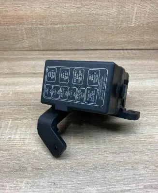 Hyundai Santa Fe Fuse module 91162B010