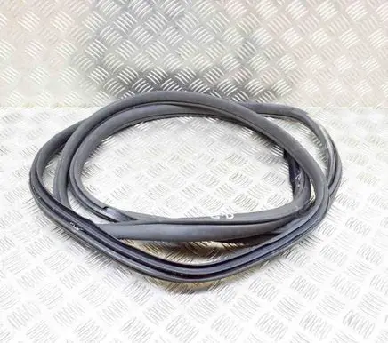 Honda Odyssey Rubber seal rear door 