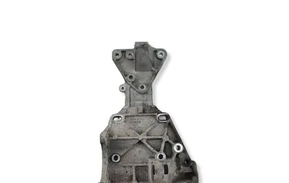Volvo XC70 Generator/alternator bracket 31258329