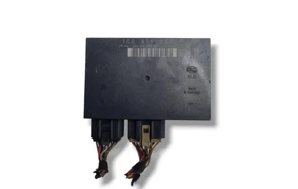Volkswagen New Beetle Comfort/convenience module 5DK008214-50 1C0959799F