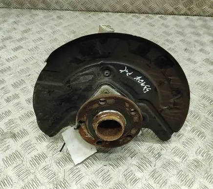 Front wheel hub