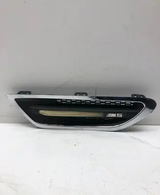 BMW 5 F10 F11 Front fender indicator light 