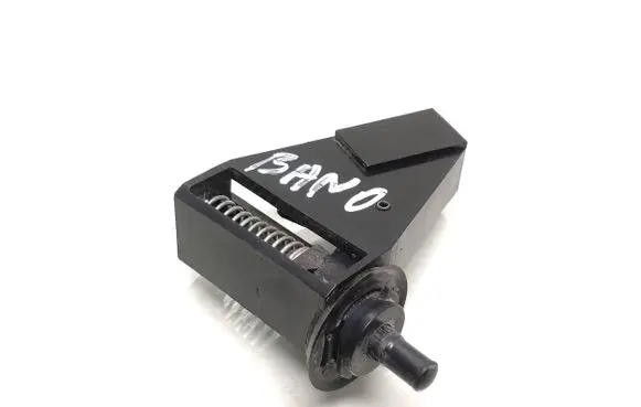 Suzuki Grand Vitara II Fuel tank cap lock 
