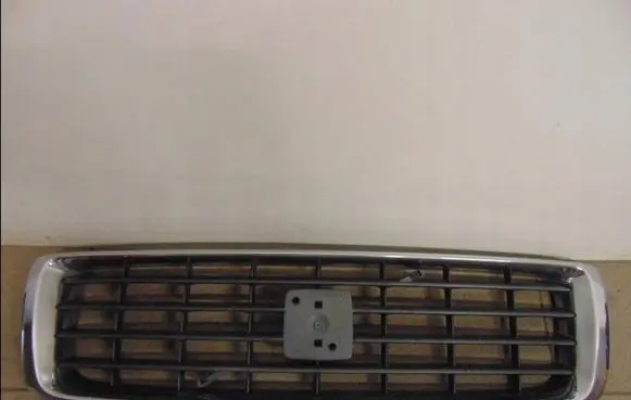 Volvo S80 Front bumper upper radiator grill 30655102