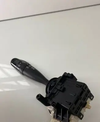 Toyota RAV 4 (XA20) Indicator stalk 173648