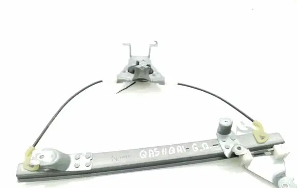 Nissan Qashqai+2 Rear window lifting mechanism without motor
