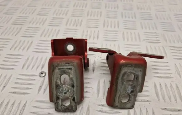 Renault Captur Front door hinge set 804200003R 804000016R