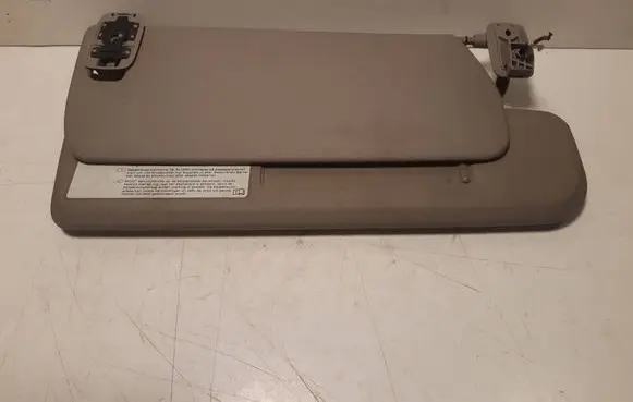 Volkswagen PASSAT B6 Sun visor 3C0857552A