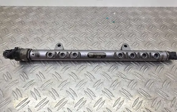 Fuel main line pipe